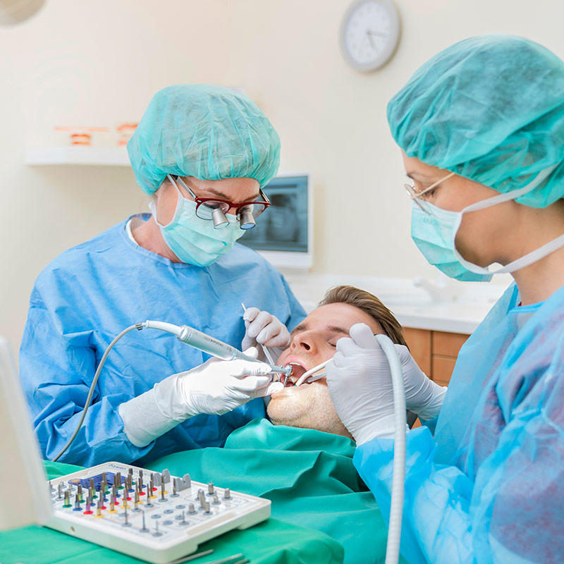 Zahnchirurgie-Kieferchirurgie